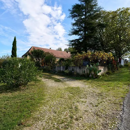 Nyaraló De La Fontaine De Laumede